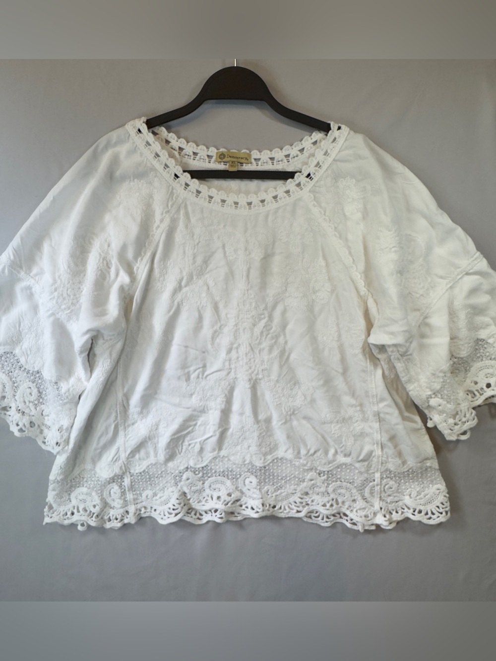 Democracy Women’s XL White Crochet-Trim Embroidered Cotton Bohemian Blouse